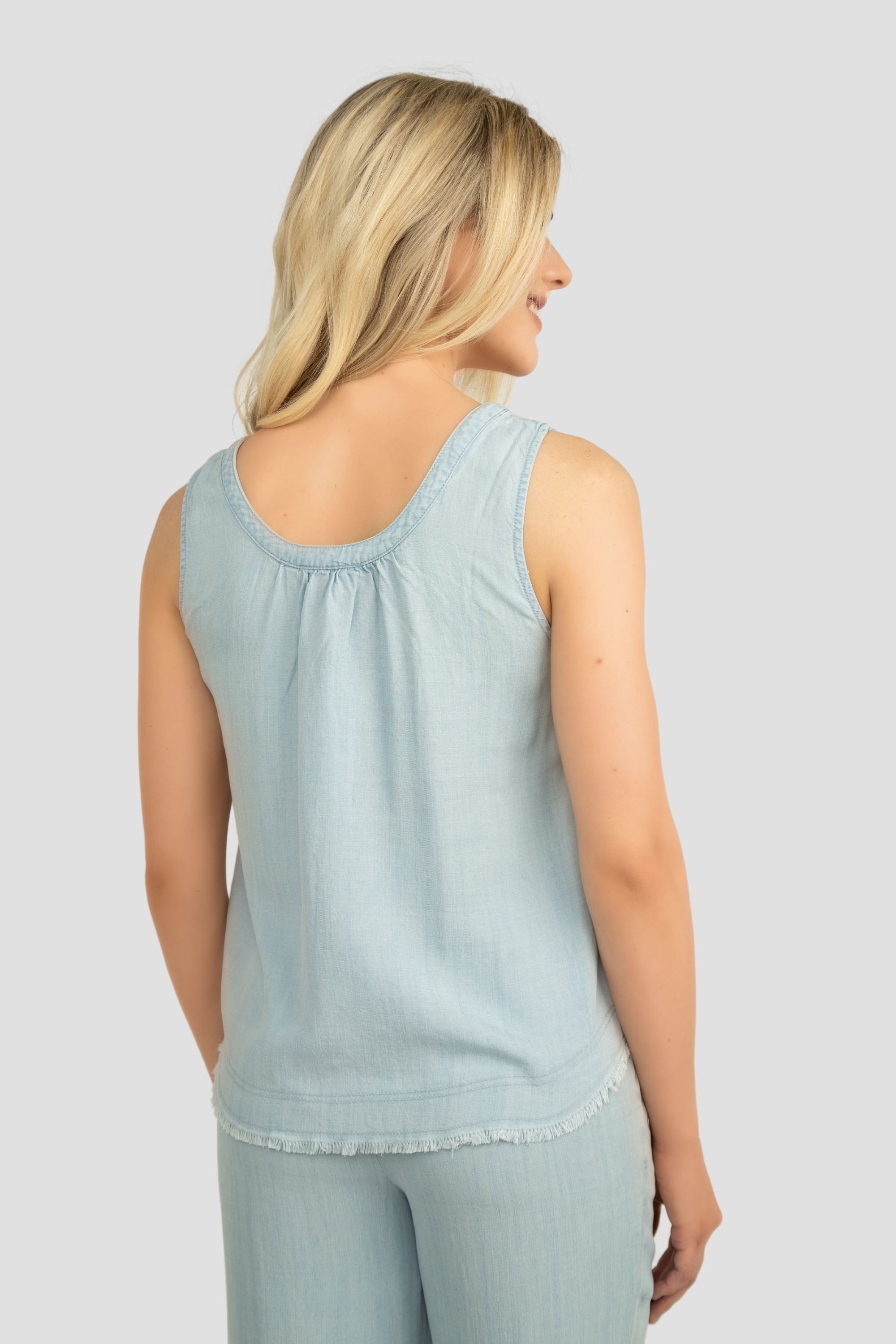RENUAR - Short Sleeve Button Up Shirt - Women's Clothing & Accessories 