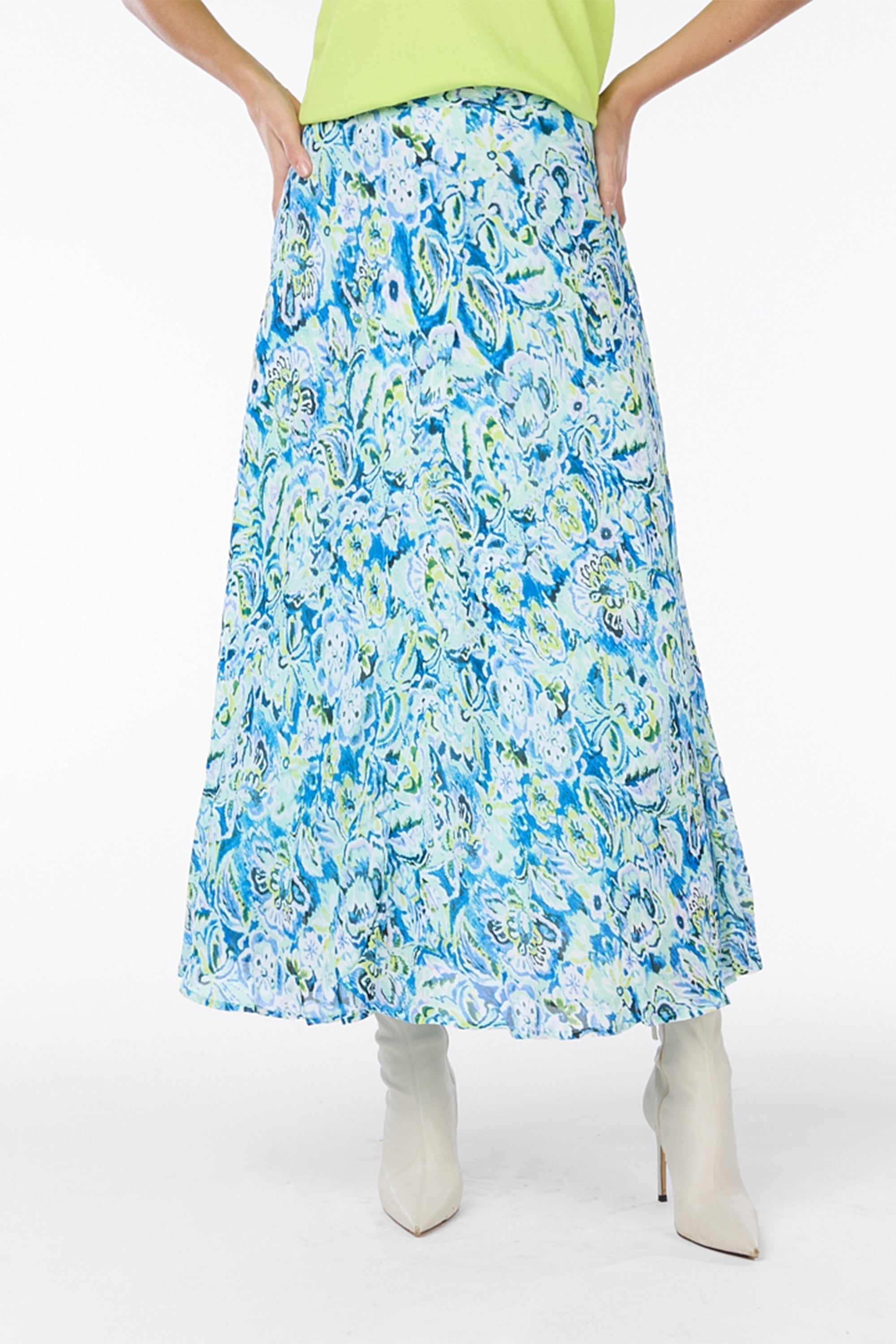 Front view of Esqulao (sp2415008) Blue Floral Chiffon skirt