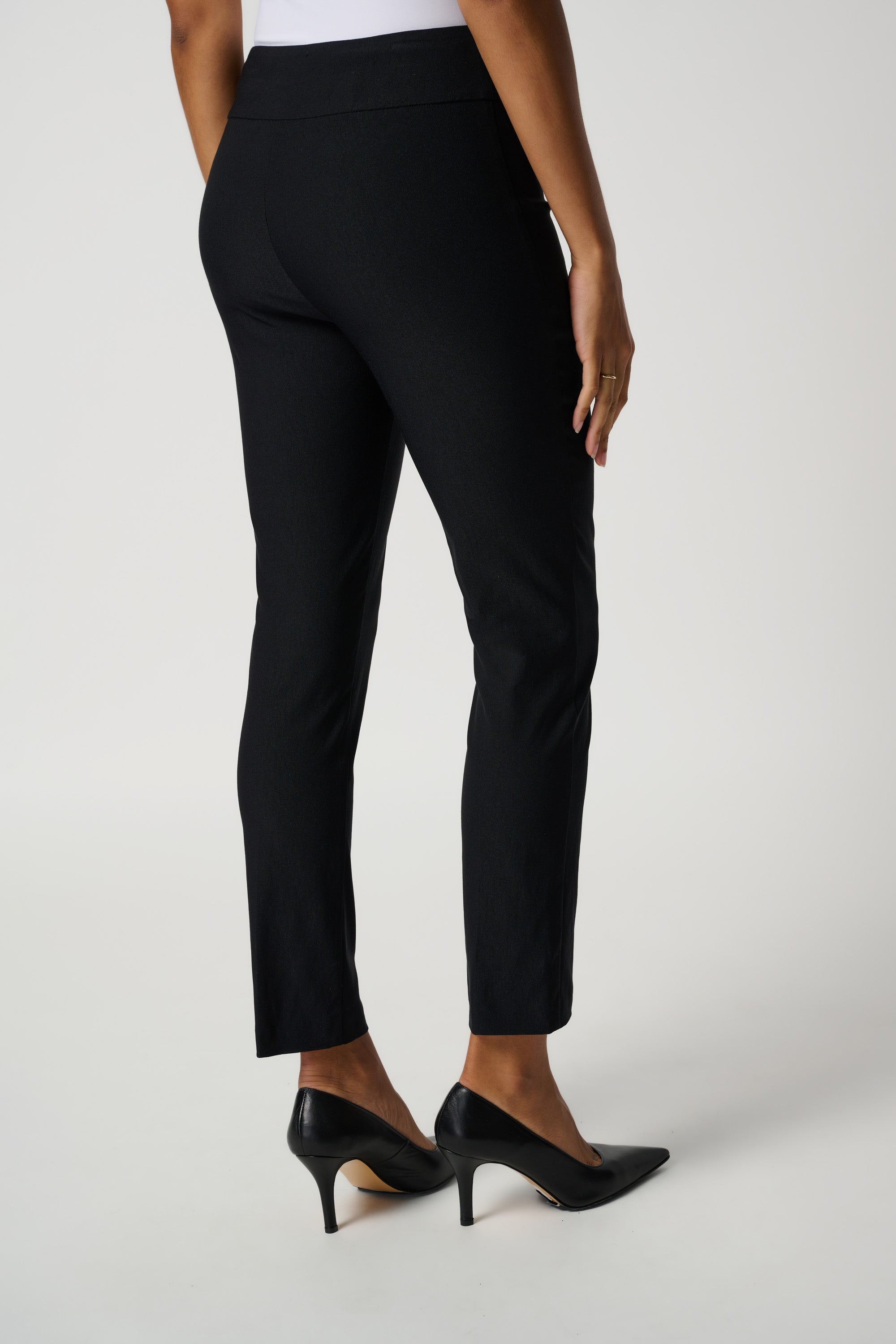 Joseph Ribkoff (201483NOS) Women's Classic Pull On Slim Pants in Black