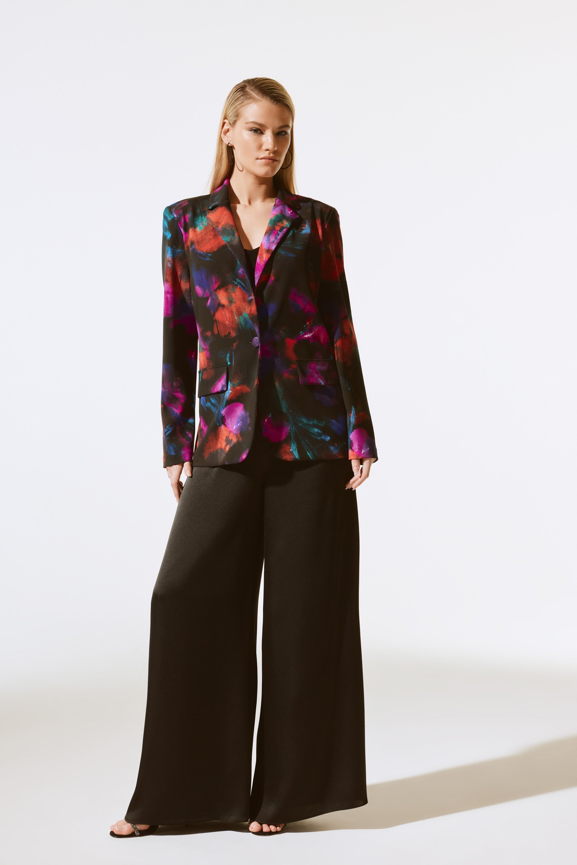 Joseph Ribkoff (243723) Women's Long Sleeve Silky Knit Floral Print Straight Blazer 