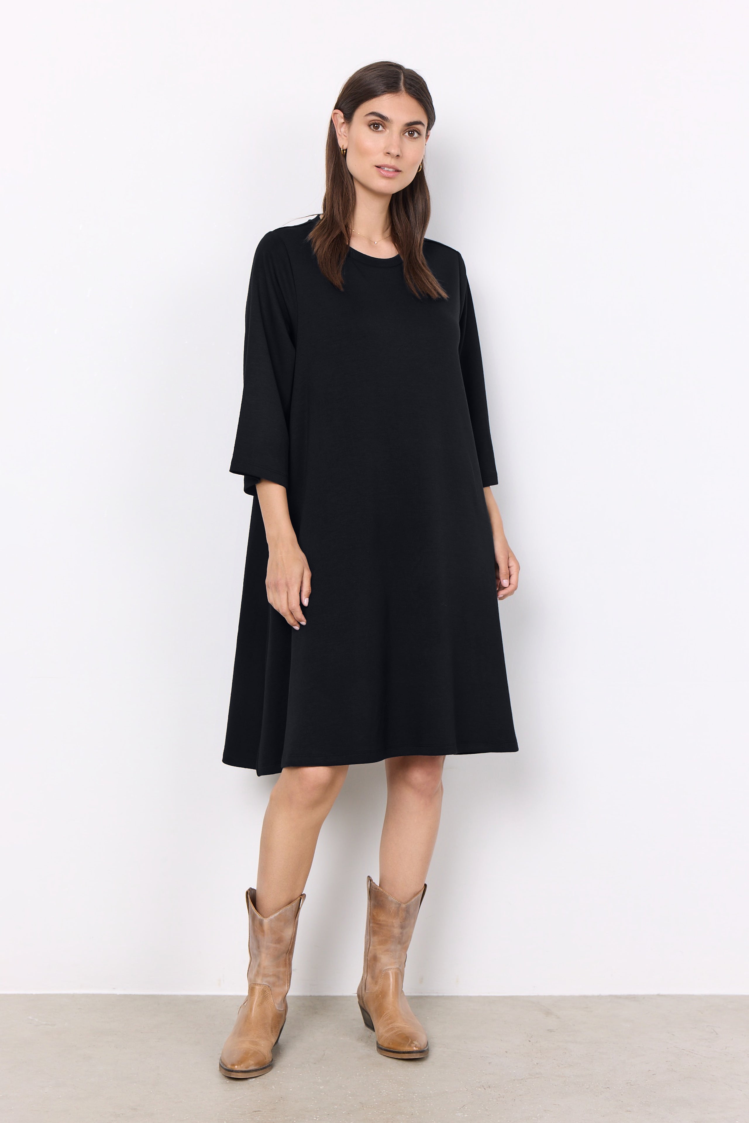 Soya Concept (26307) Women's Banu 3/4 Sleeve Knee Length Crew Neck Dress With Pockets in Black