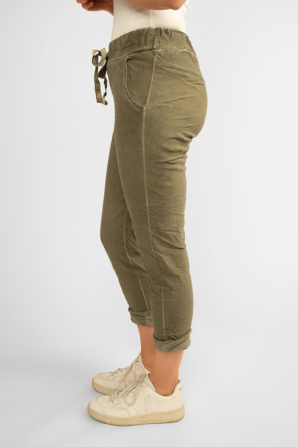 Women's Clothing BELLA AMORE (F17558RS1) Drawstring Capri Pants in ARMY