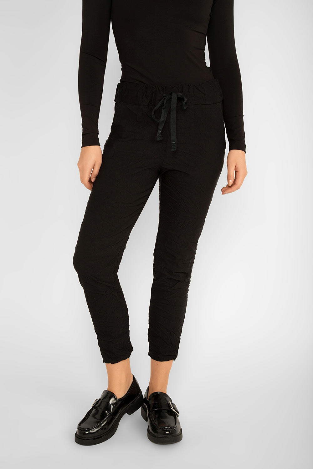 Women's Clothing BELLA AMORE (F17558RS1) Drawstring Capri Pants in BLACK