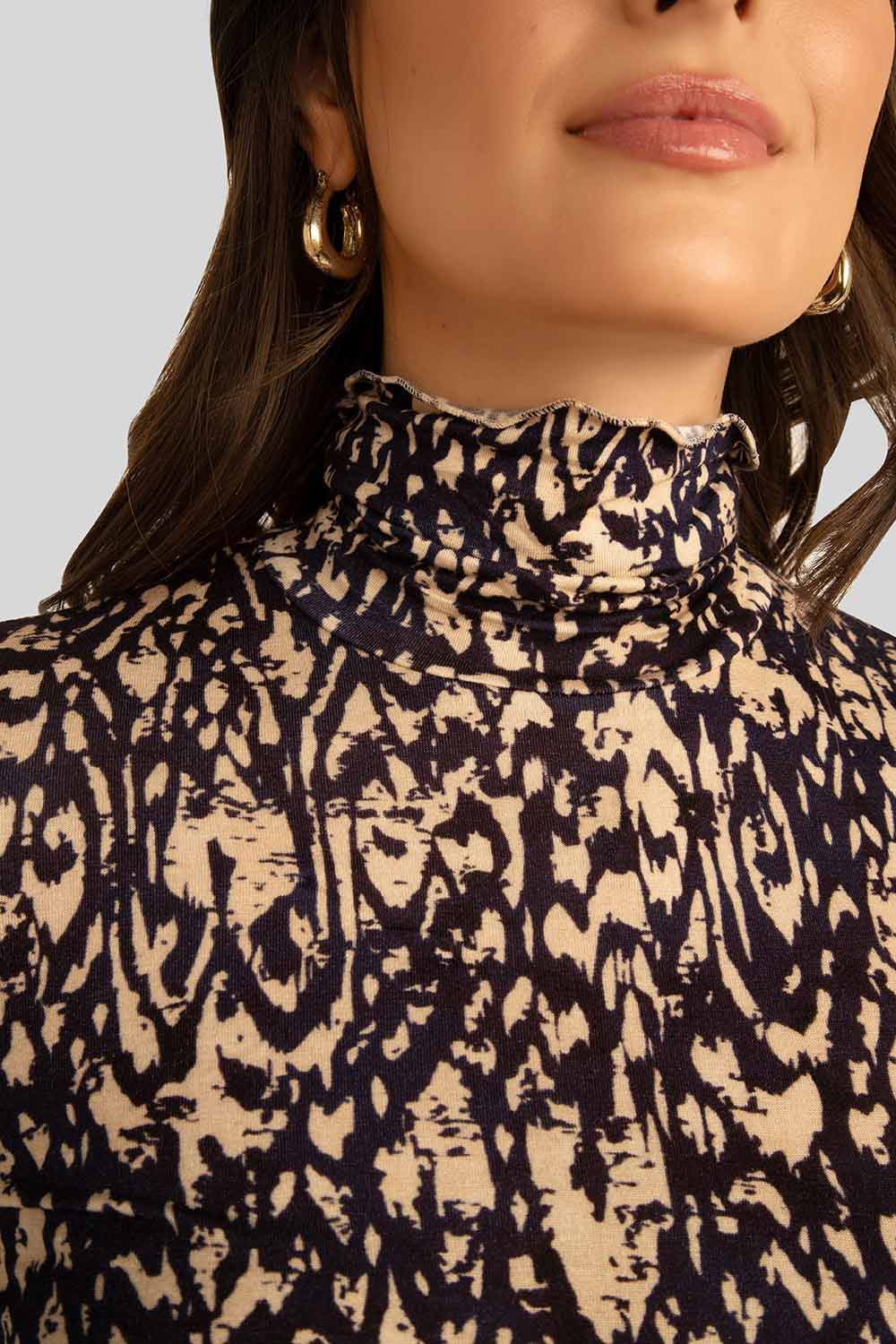 Women's Clothing ELISSIA (MY10079-1B) Printed Turtleneck Top in NAVY