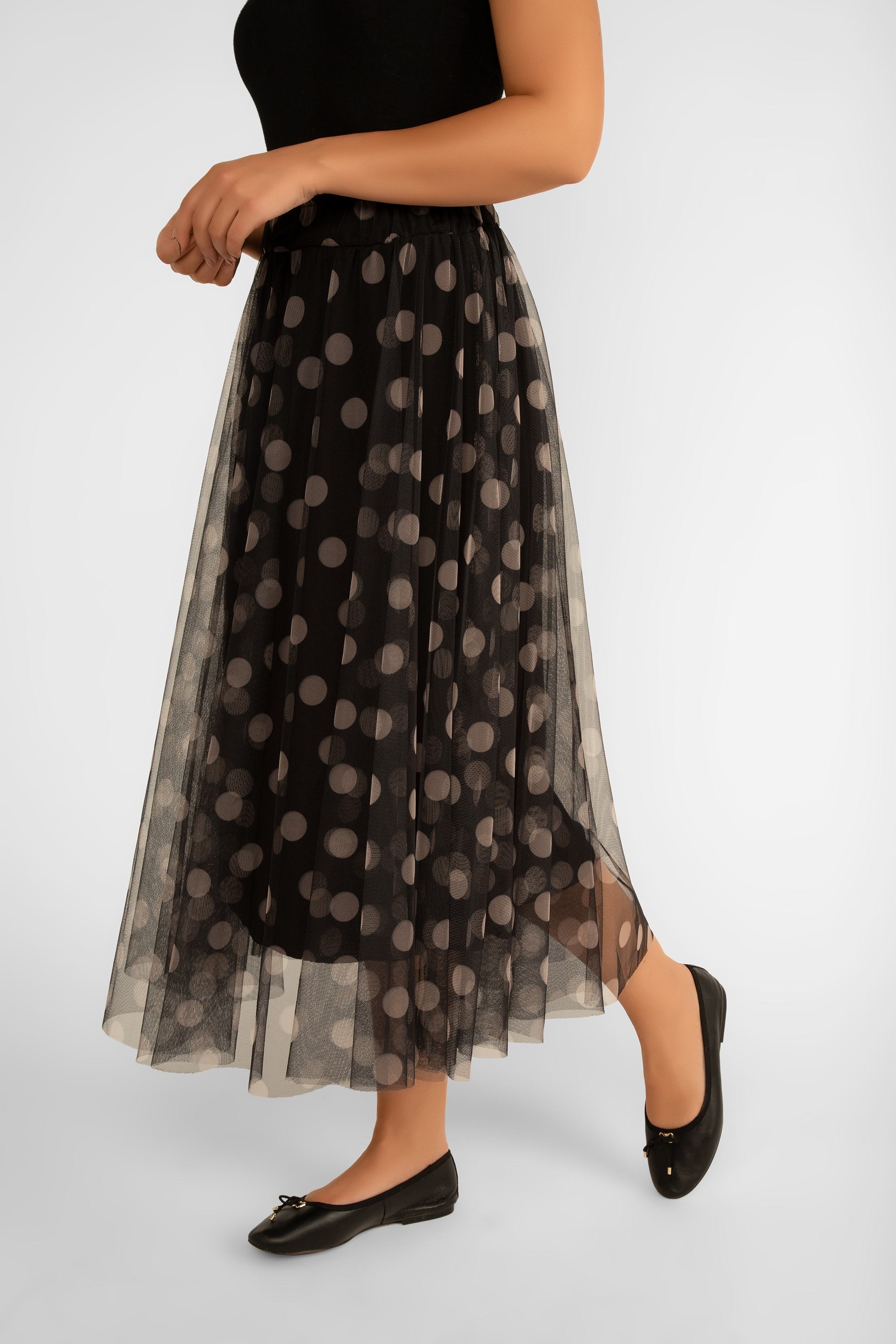 Me & Gee (35-7777) Women's Chiffon Polka Dot Skirt in Black and Cream