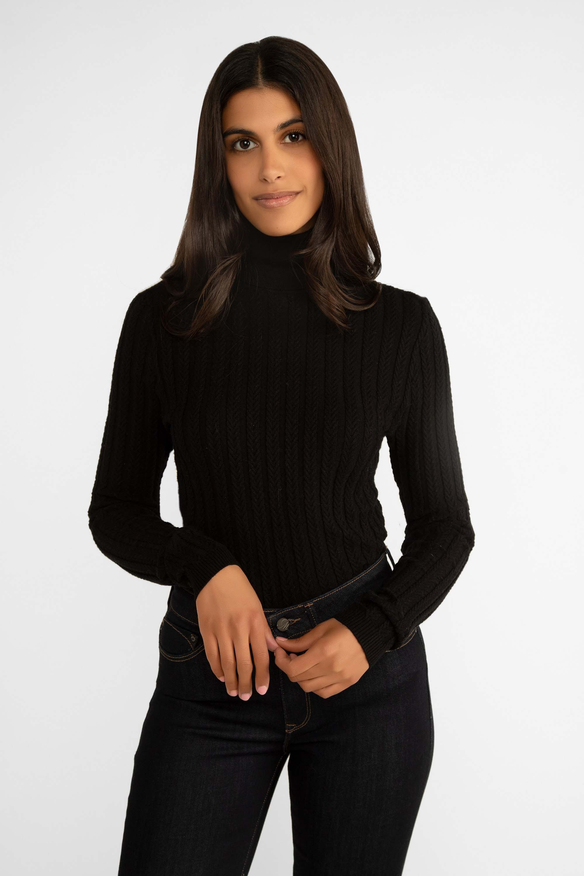 Carre Noir (7506) Women's Long Sleeve Lightweight Cable Knit Turtleneck Sweater in Black