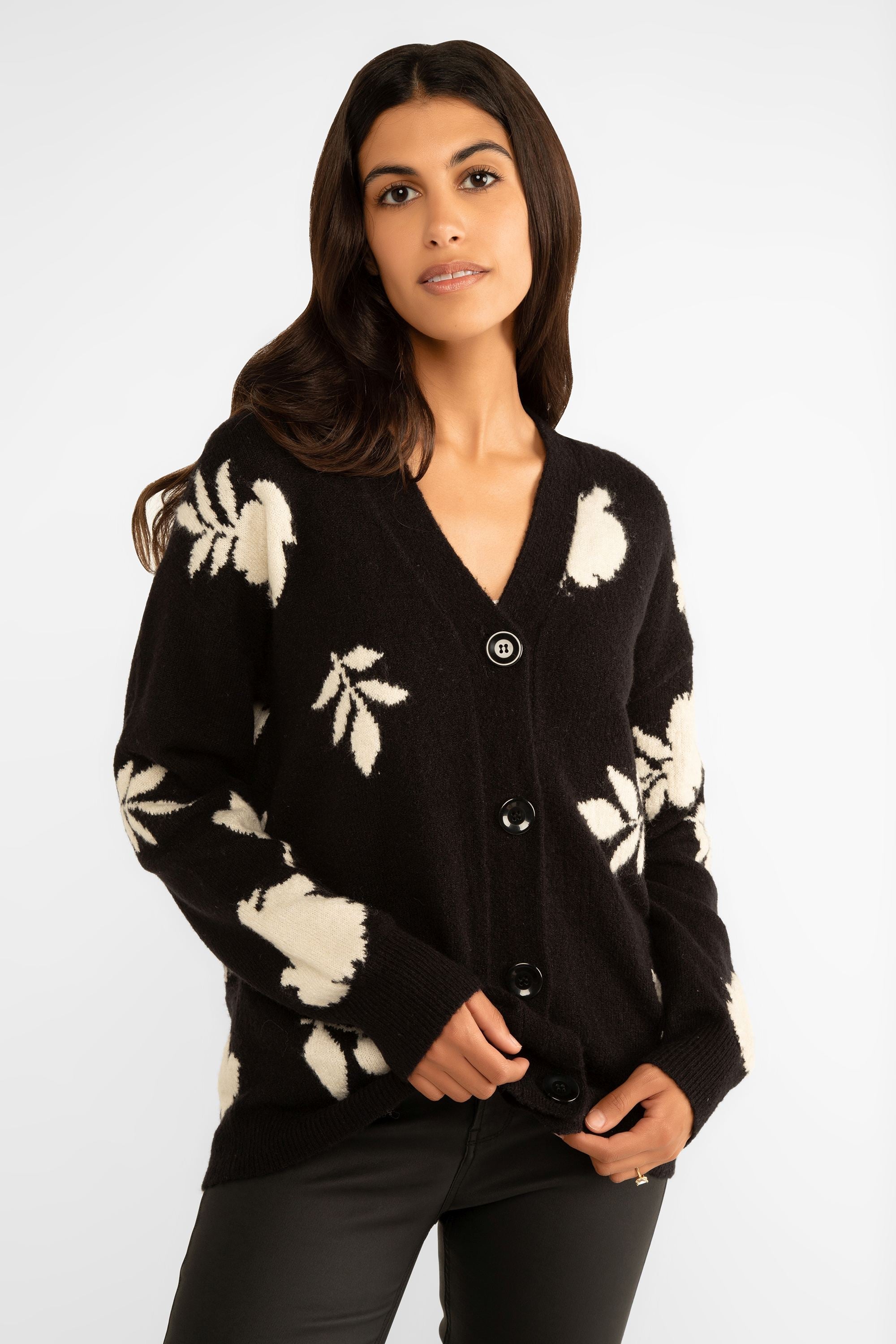 Carre Noir (7519) Women's  Long Sleeve  V-neck Foliage and Flower Motif Cardigan in Black & White