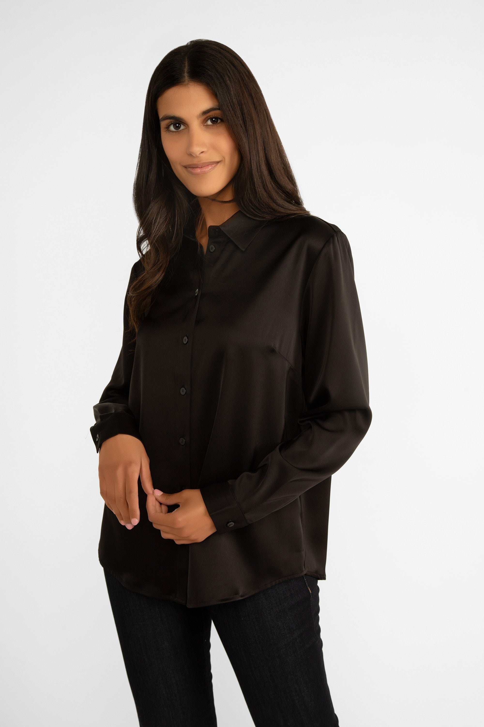 Carre Noir (7622) Women's Elegant Long Sleeve Satin Button Down Blouse With Collar in Black