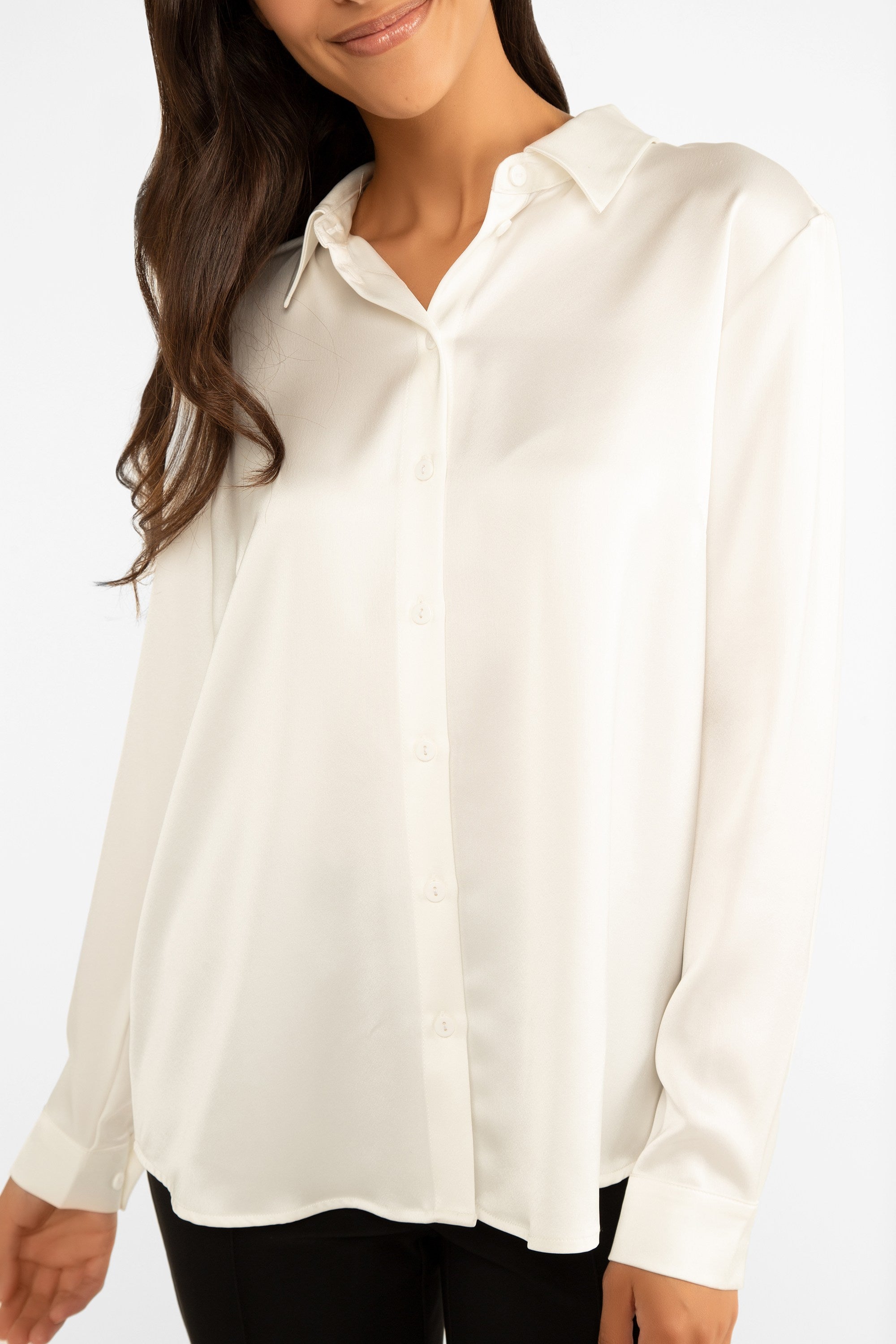 Carre Noir (7622) Women's Elegant Long Sleeve Satin Button Down Blouse With Collar in White