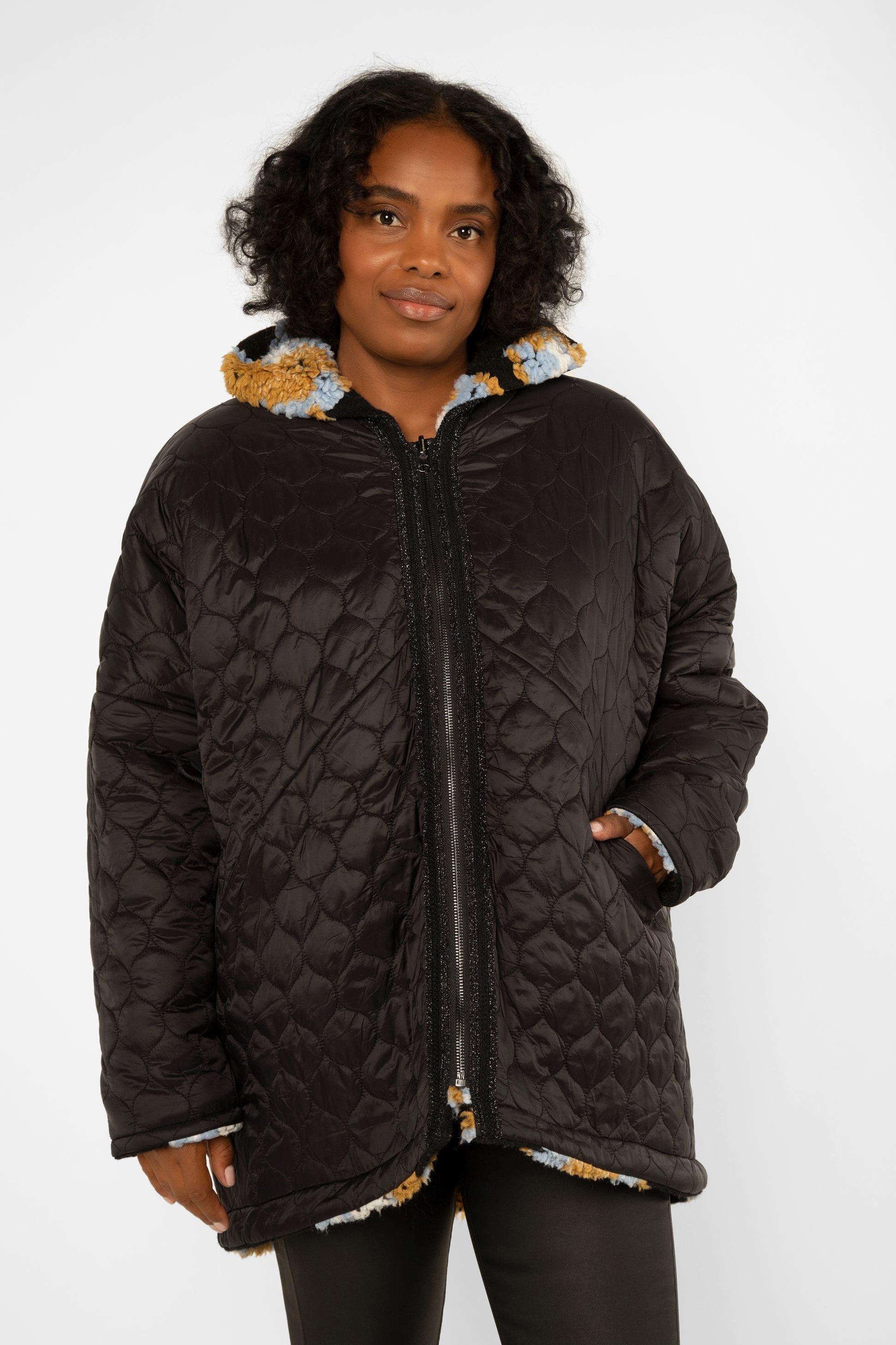 Fashion Concept (FC243244) Women's Oversized Reversible Hooded Jacket, Knit and Quilted Sides