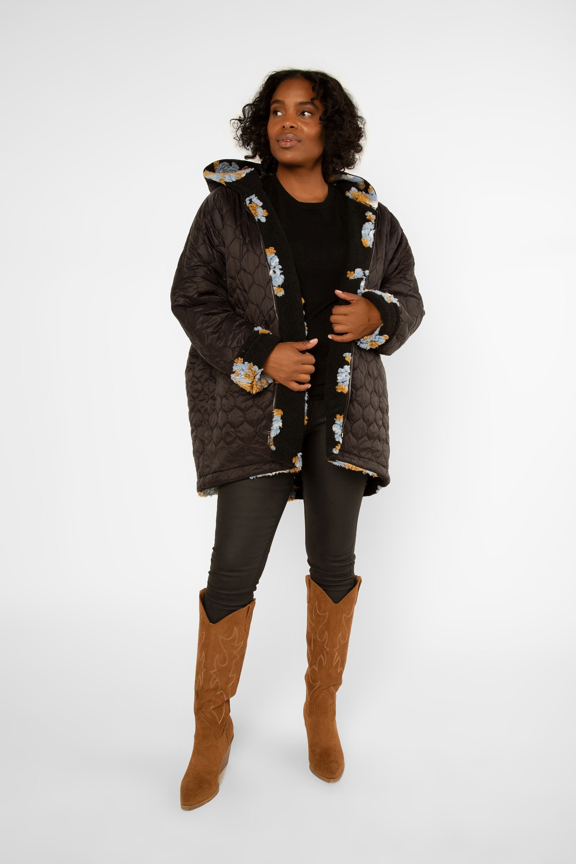 Fashion Concept (FC243244) Women's Oversized Reversible Hooded Jacket, Knit and Quilted Sides