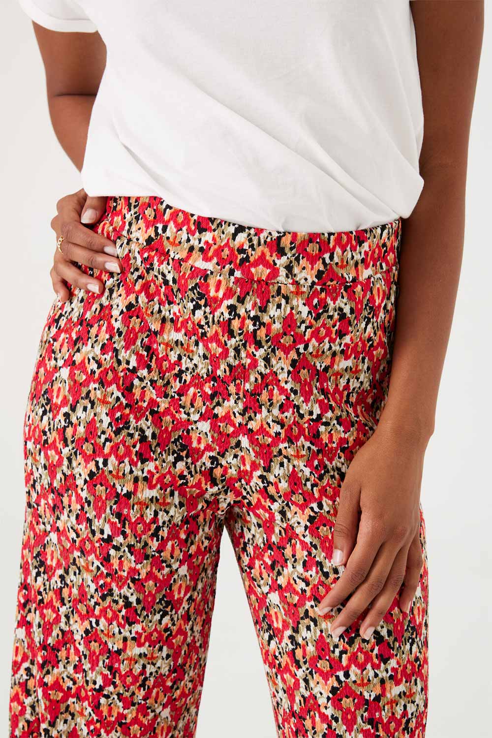 Front close up of Garcia (O40115) Women's Pull On High Rise Wide Leg Printed Pants in Lush Pink Ditsy Floral