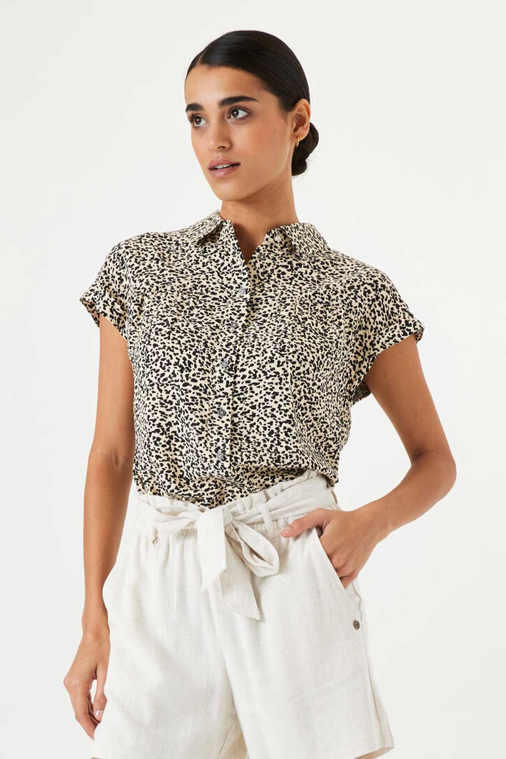 Garcia (Q40031) Women's Short Cap Sleeve Button Up Blouse with Shirt Collar in Leopard Print