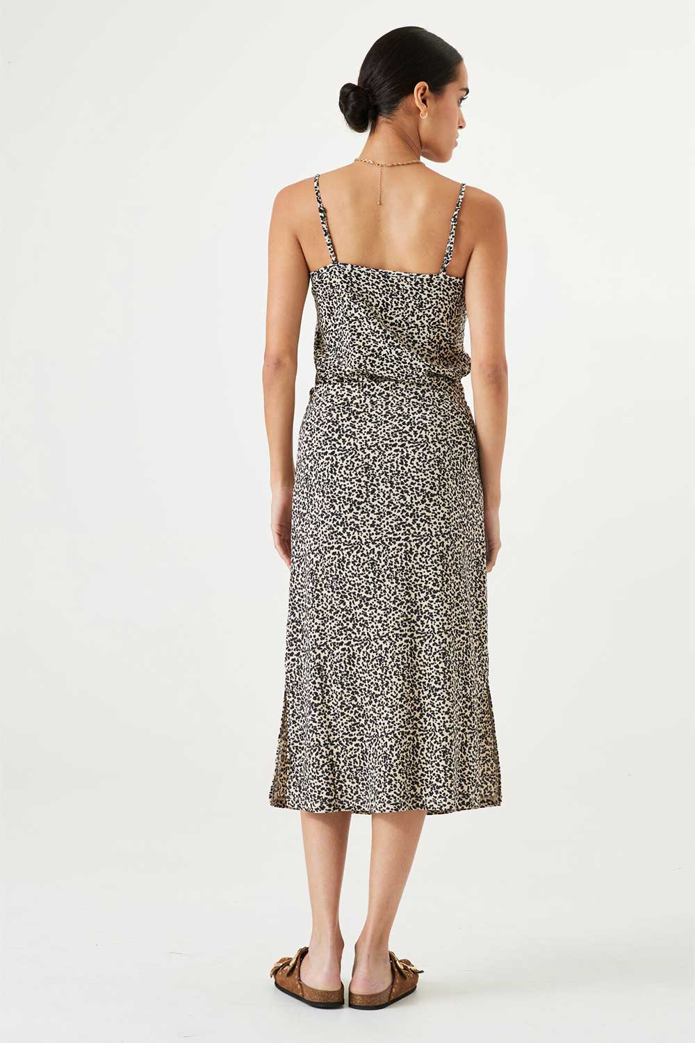 Back view of Garcia (Q40120) Women's Leopard Print Pull on Midi Skirt