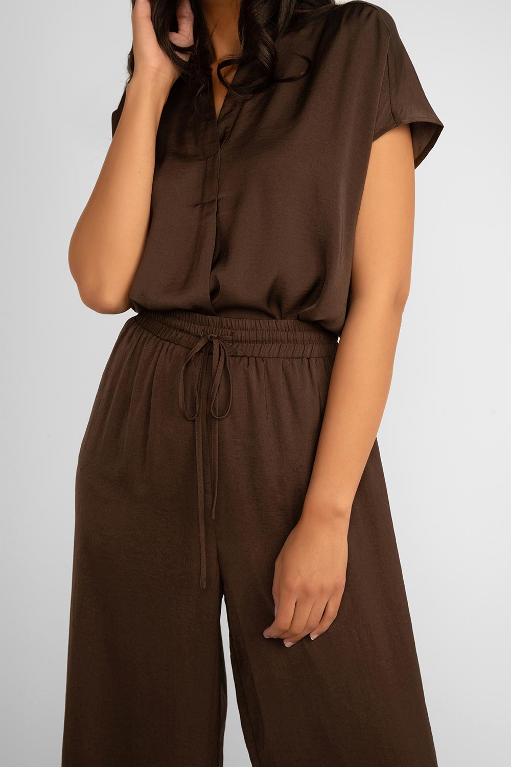 Front close up of Renuar Clothing (R10070-248) Women's Pull On Wide Leg Airflow Plazzo Pants in Chocolate Brown