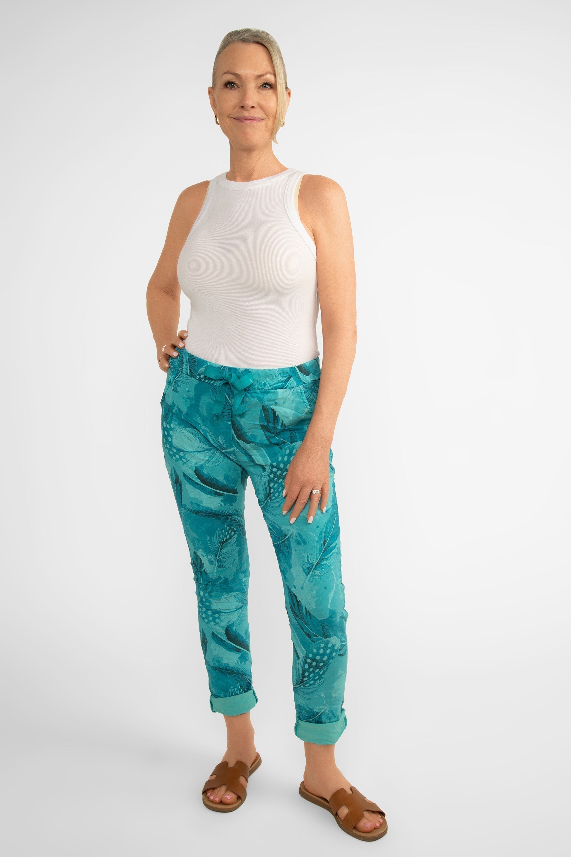 Bella Amore (21144) Women's Slim Fit Cropped Crinkle Pants with Side Pockets, Pull-on waist in Teal Feather Print