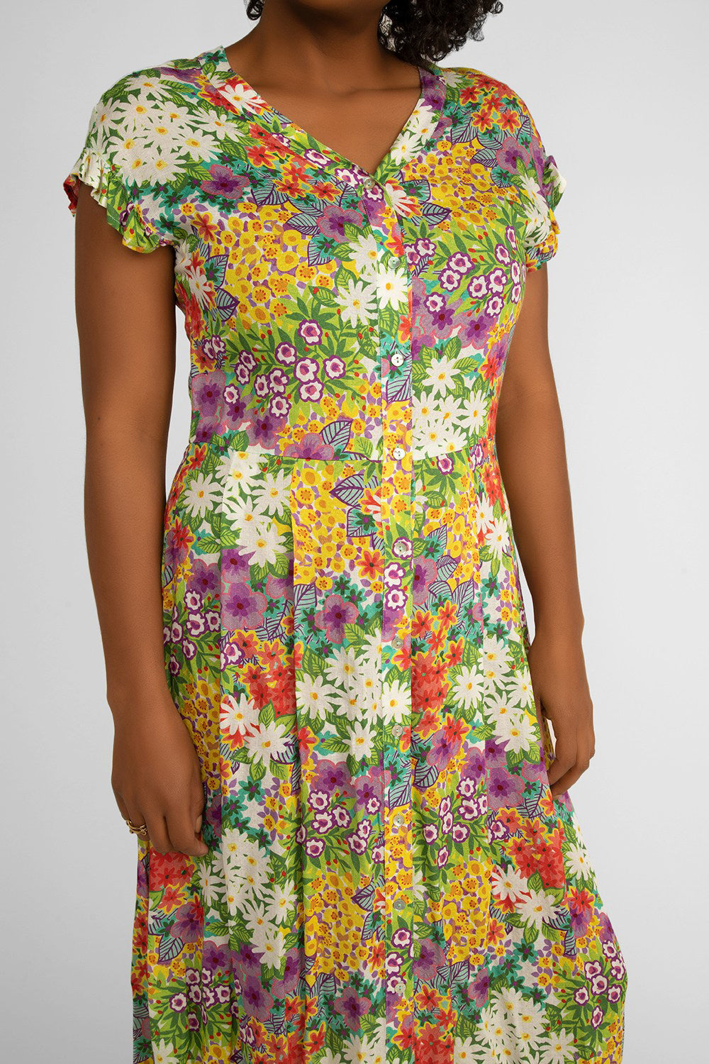 Front close up Carre Noir (6853) Short Sleeve Multi-Colour Floral Printed Maxi Shirt Dress