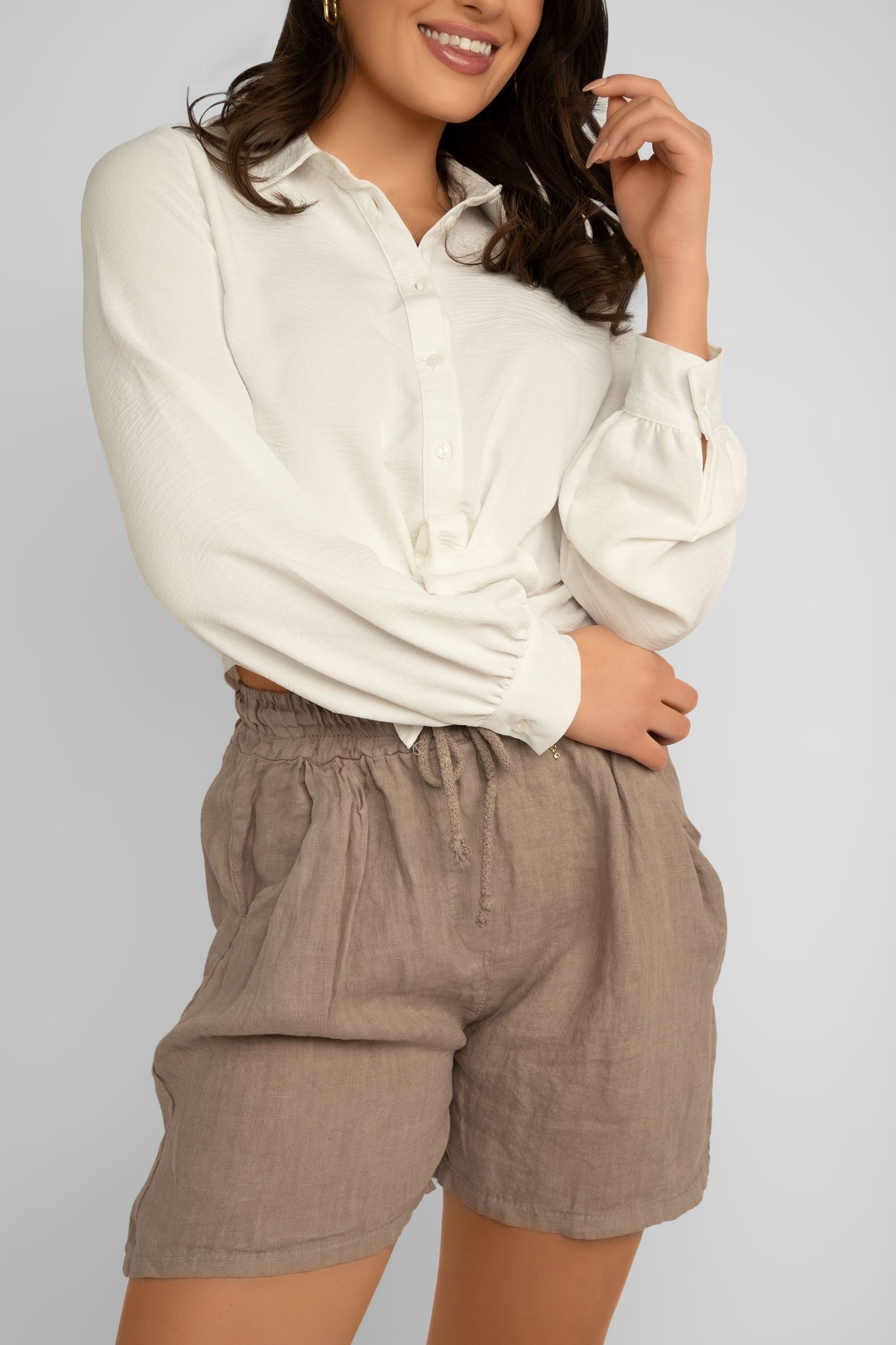 Elissia (CM21115) Women's Pull-on Linen Shorts with Pockets in Taupe