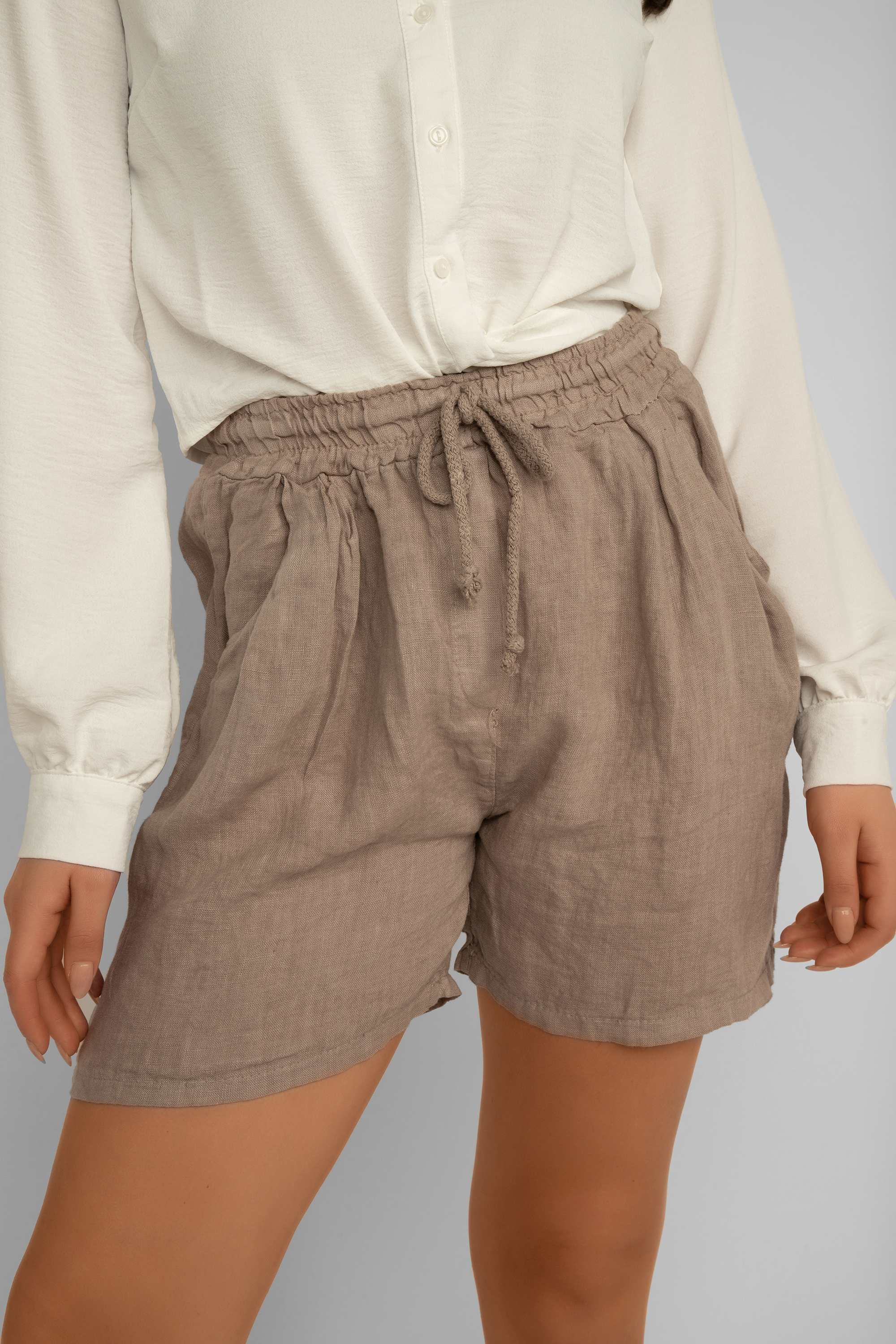 Elissia (CM21115) Women's Pull-on Linen Shorts with Pockets in Taupe