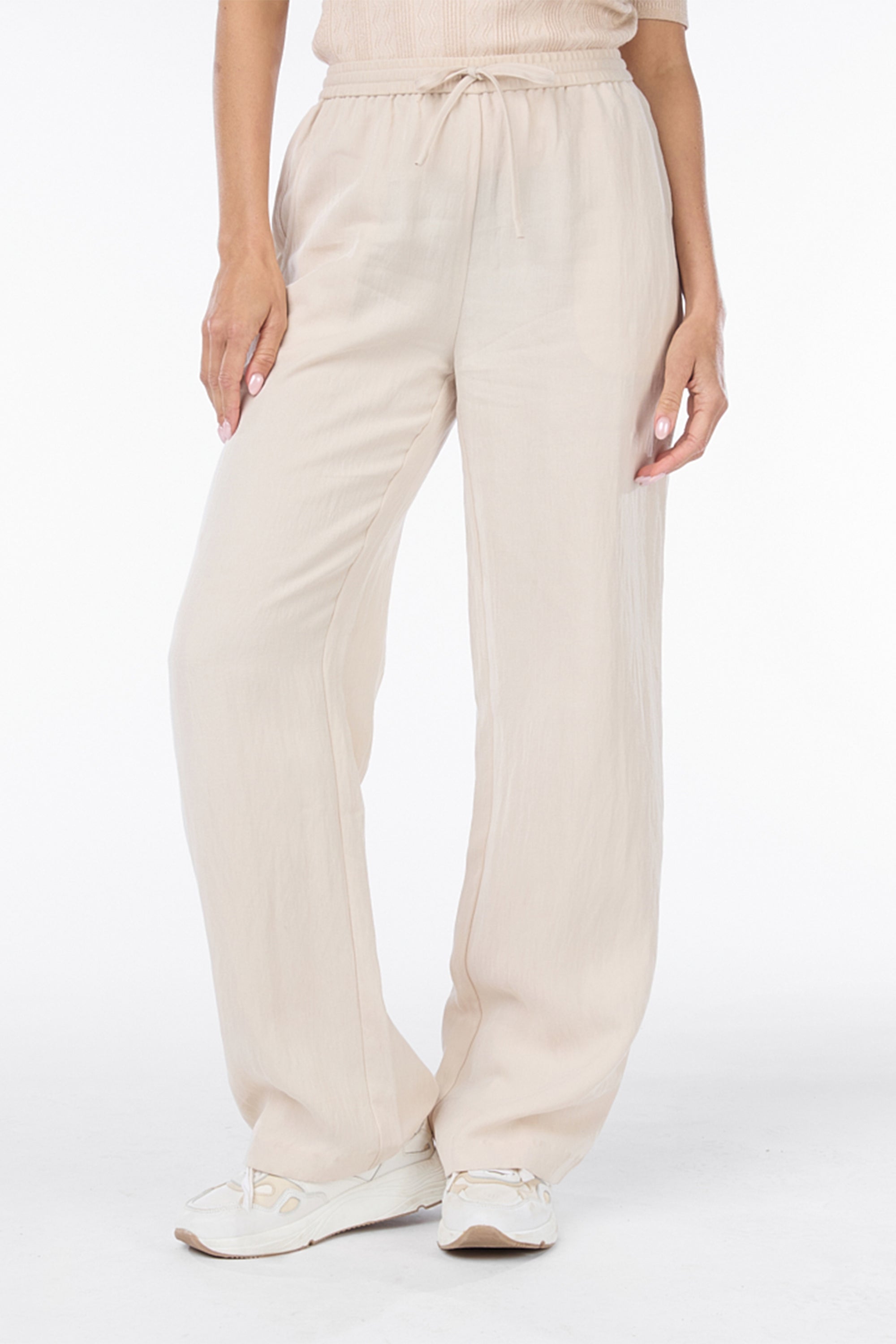 Front view of Esqualo (SP2410017) Women's Pull On High Rise Wide Leg Trousers with Pockets in Sand