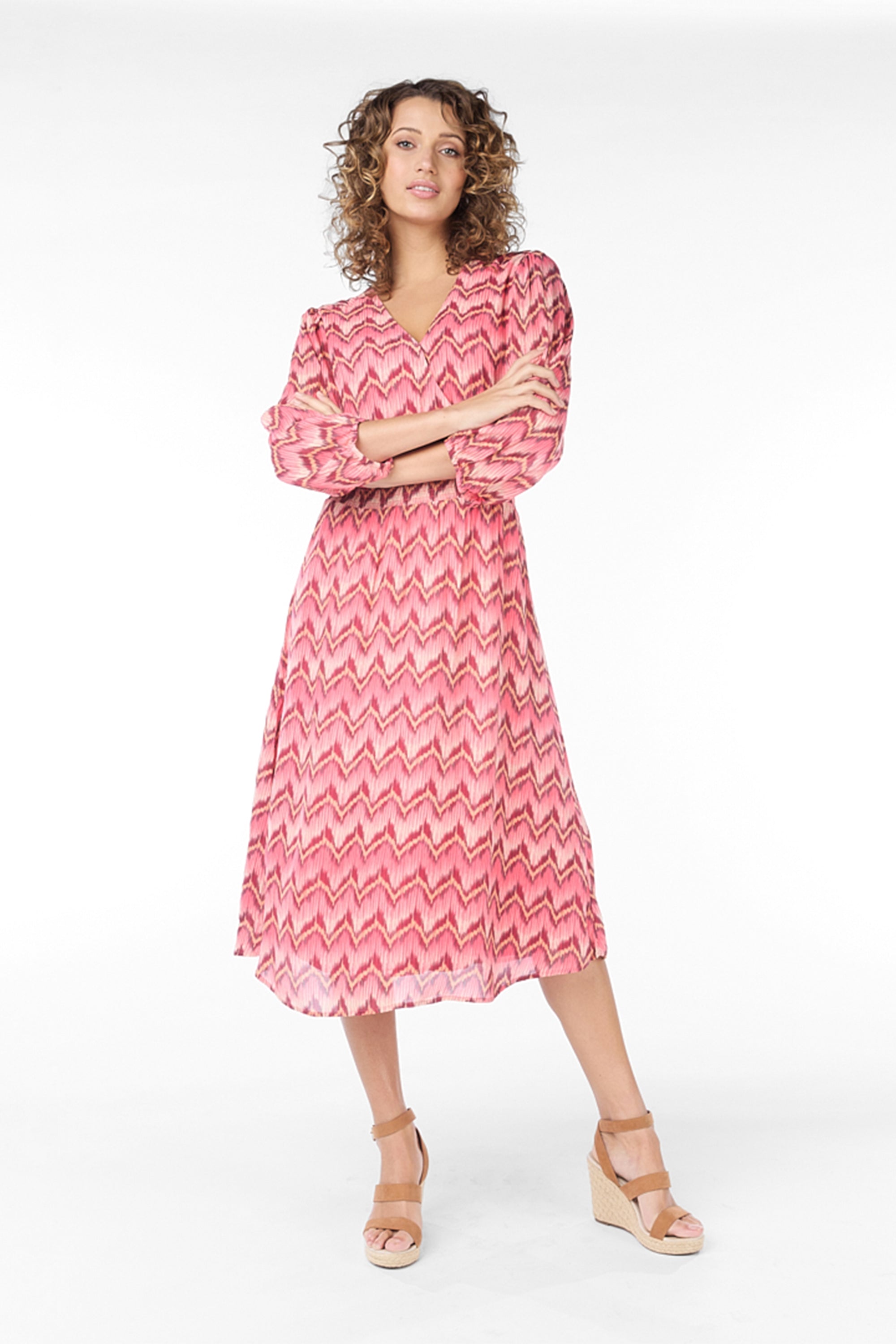 Front view of Esqualo (SP2414008) Women's 3/4 Sleeve V-Neck Midi Day Dress in a Pink ZigZag Print