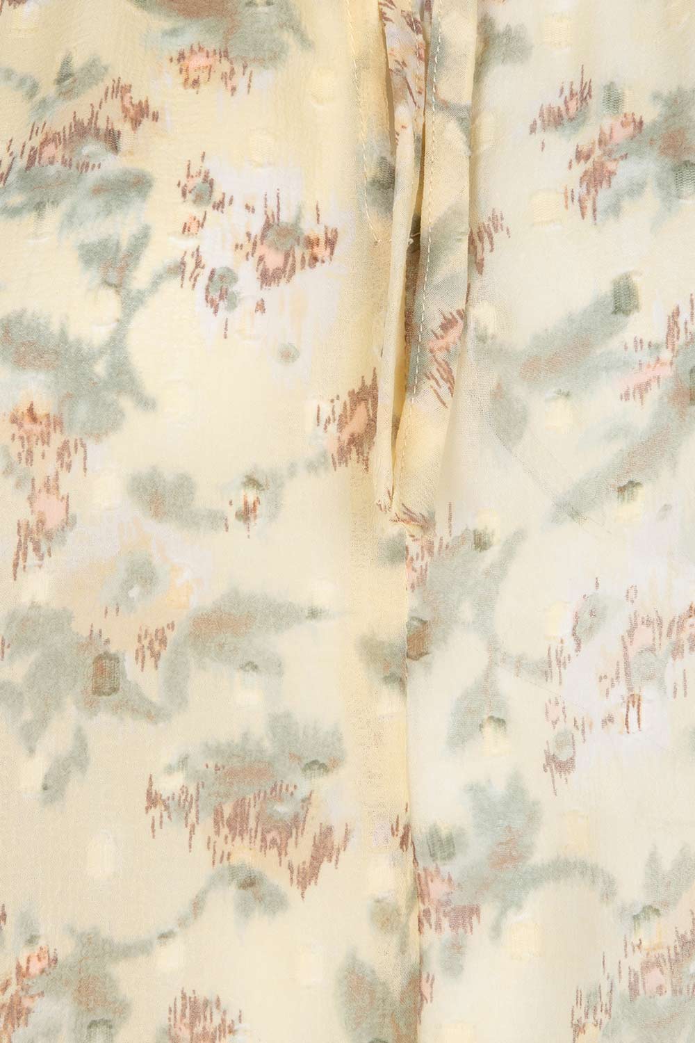 Close up of print on Esqualo (SP2414042) Women's  3/4 Raglan Sleeve Floral Blouse with split v-neck in a cream floral print